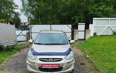 Hyundai Solaris II рестайлинг, 2011 год, 750 000 рублей, 1 фотография