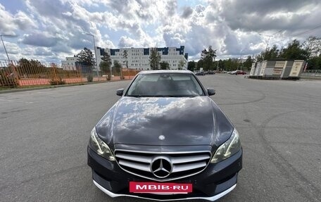 Mercedes-Benz E-Класс, 2013 год, 1 750 000 рублей, 2 фотография