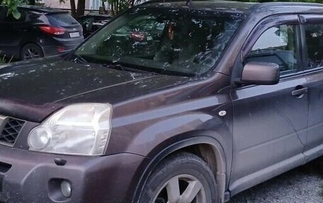 Nissan X-Trail, 2010 год, 850 000 рублей, 2 фотография