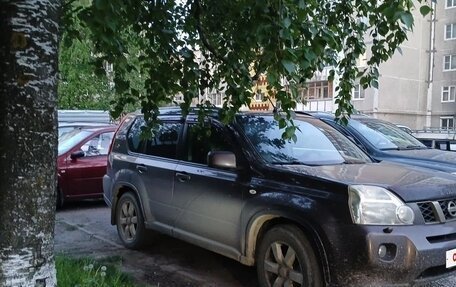 Nissan X-Trail, 2010 год, 850 000 рублей, 4 фотография
