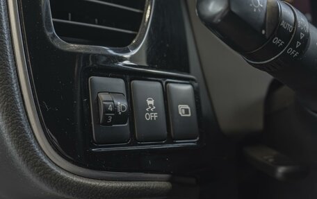 Mitsubishi Outlander III рестайлинг 3, 2017 год, 1 520 000 рублей, 22 фотография