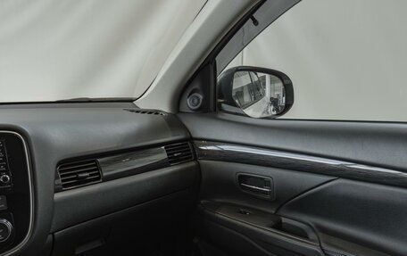 Mitsubishi Outlander III рестайлинг 3, 2017 год, 1 520 000 рублей, 29 фотография