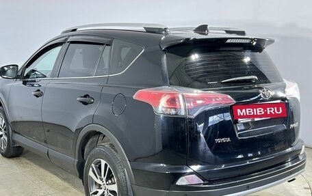 Toyota RAV4, 2018 год, 2 150 000 рублей, 6 фотография