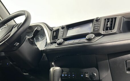 Toyota RAV4, 2018 год, 2 150 000 рублей, 25 фотография
