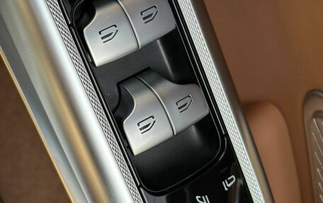 Mercedes-Benz E-Класс, 2024 год, 6 000 000 рублей, 8 фотография