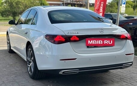 Mercedes-Benz E-Класс, 2024 год, 6 000 000 рублей, 7 фотография