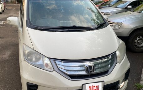 Honda Freed I, 2012 год, 1 050 000 рублей, 1 фотография