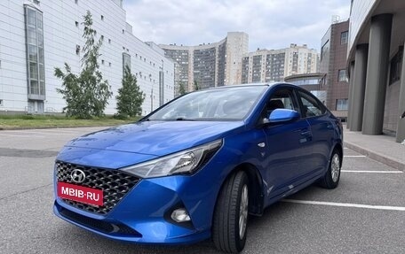 Hyundai Solaris II рестайлинг, 2021 год, 1 580 000 рублей, 1 фотография