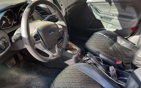 Ford Fiesta, 2015 год, 950 000 рублей, 6 фотография