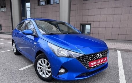 Hyundai Solaris II рестайлинг, 2021 год, 1 580 000 рублей, 3 фотография