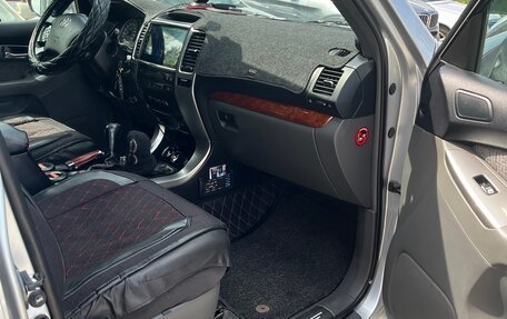 Toyota Land Cruiser Prado 120 рестайлинг, 2006 год, 2 250 000 рублей, 13 фотография