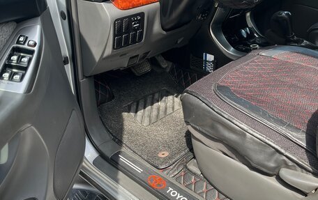 Toyota Land Cruiser Prado 120 рестайлинг, 2006 год, 2 250 000 рублей, 17 фотография