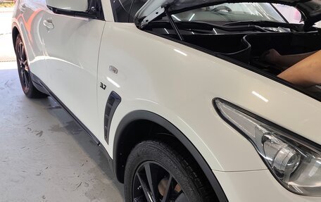 Infiniti QX70, 2014 год, 2 350 000 рублей, 3 фотография
