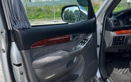 Toyota Land Cruiser Prado 120 рестайлинг, 2006 год, 2 250 000 рублей, 16 фотография