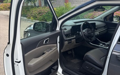 KIA Carnival, 2024 год, 5 650 000 рублей, 9 фотография
