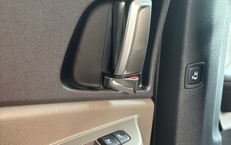 KIA Carnival, 2024 год, 5 650 000 рублей, 19 фотография