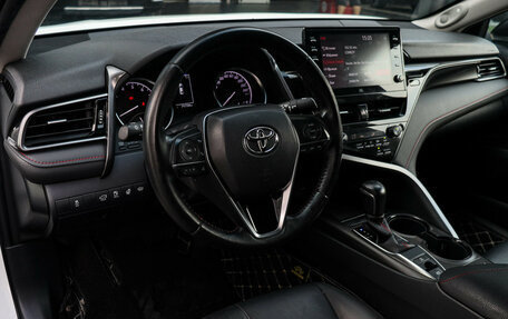 Toyota Camry, 2022 год, 3 340 000 рублей, 13 фотография