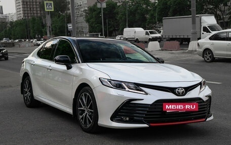 Toyota Camry, 2022 год, 3 340 000 рублей, 3 фотография