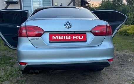 Volkswagen Jetta VI, 2013 год, 1 100 000 рублей, 7 фотография