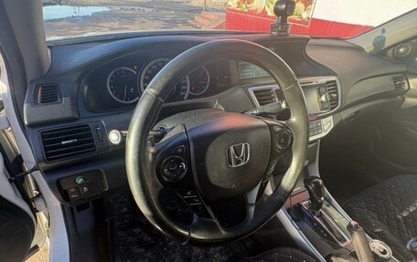 Honda Accord IX рестайлинг, 2013 год, 1 500 000 рублей, 11 фотография