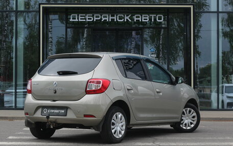 Renault Sandero II рестайлинг, 2015 год, 825 000 рублей, 3 фотография