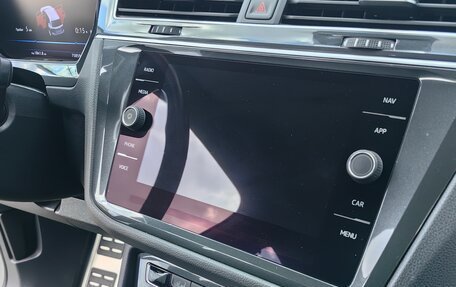 Volkswagen Tiguan II, 2018 год, 3 350 000 рублей, 20 фотография