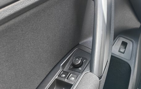 Volkswagen Tiguan II, 2018 год, 3 350 000 рублей, 39 фотография