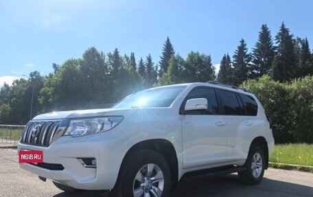 Toyota Land Cruiser Prado 150 рестайлинг 2, 2021 год, 6 100 000 рублей, 4 фотография