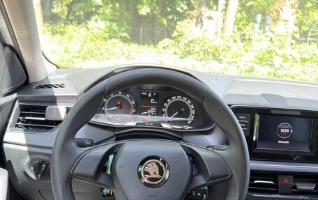 Skoda Rapid II, 2021 год, 1 025 000 рублей, 4 фотография