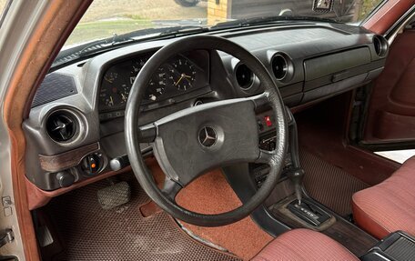 Mercedes-Benz W123, 1981 год, 625 000 рублей, 21 фотография