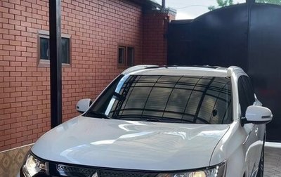 Mitsubishi Outlander III рестайлинг 3, 2022 год, 2 490 000 рублей, 1 фотография