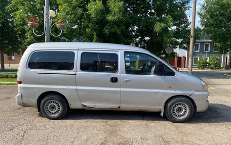Hyundai H-1 II рестайлинг, 2005 год, 420 000 рублей, 3 фотография