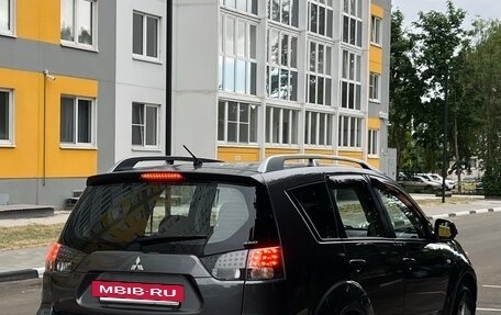 Mitsubishi Outlander III рестайлинг 3, 2007 год, 640 000 рублей, 3 фотография