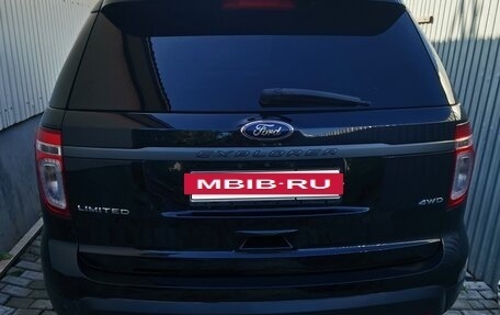Ford Explorer VI, 2014 год, 1 750 000 рублей, 2 фотография
