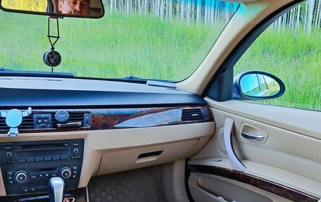 BMW 3 серия, 2008 год, 950 000 рублей, 24 фотография