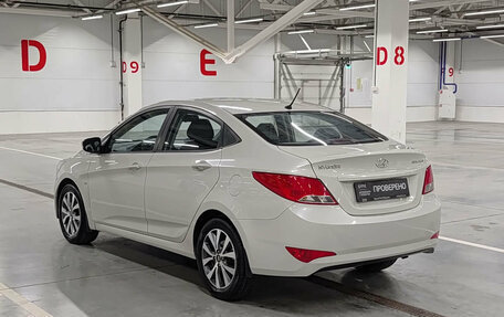 Hyundai Solaris II рестайлинг, 2015 год, 865 000 рублей, 7 фотография