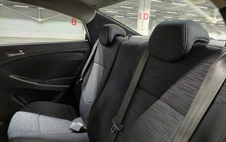 Hyundai Solaris II рестайлинг, 2015 год, 865 000 рублей, 12 фотография