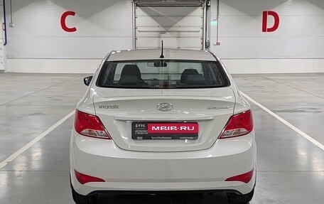 Hyundai Solaris II рестайлинг, 2015 год, 865 000 рублей, 6 фотография