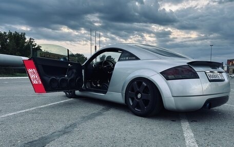 Audi TT, 1999 год, 900 000 рублей, 8 фотография