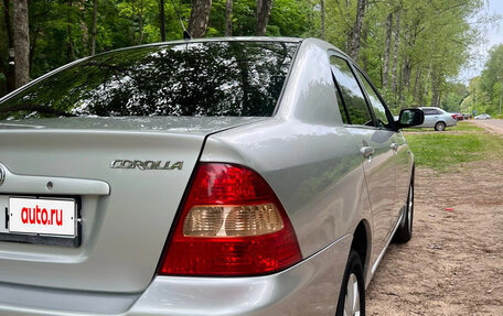 Toyota Corolla, 2004 год, 570 000 рублей, 4 фотография