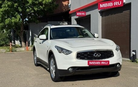 Infiniti FX II, 2011 год, 2 300 000 рублей, 2 фотография