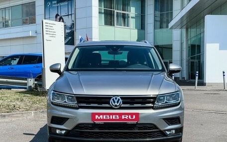 Volkswagen Tiguan II, 2019 год, 3 097 000 рублей, 3 фотография