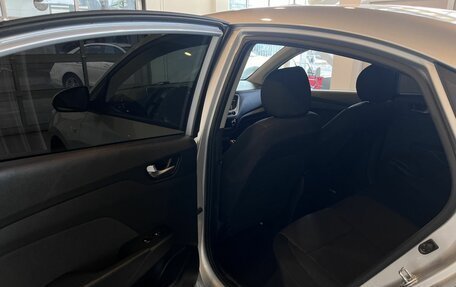 Hyundai Solaris II рестайлинг, 2018 год, 1 390 000 рублей, 24 фотография
