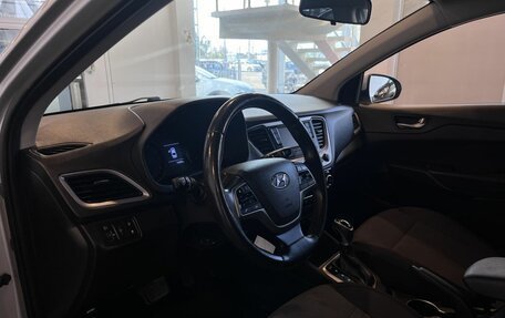 Hyundai Solaris II рестайлинг, 2018 год, 1 390 000 рублей, 23 фотография