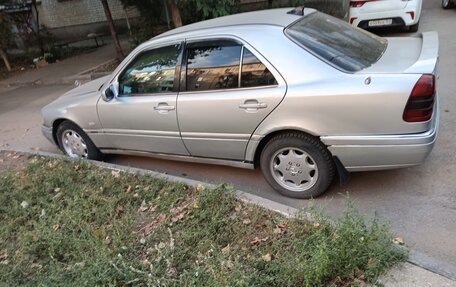 Mercedes-Benz C-Класс, 1996 год, 150 000 рублей, 3 фотография