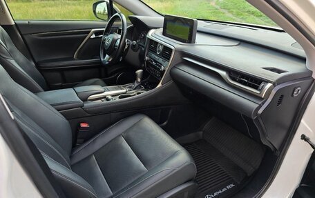 Lexus RX IV рестайлинг, 2021 год, 5 300 000 рублей, 25 фотография