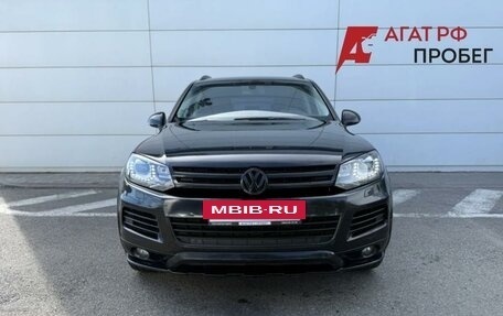 Volkswagen Touareg III, 2013 год, 1 980 000 рублей, 2 фотография