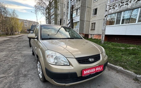 KIA Rio II, 2007 год, 650 000 рублей, 1 фотография