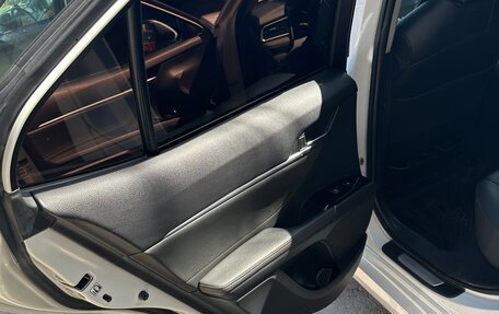 Toyota Camry, 2019 год, 3 300 000 рублей, 9 фотография