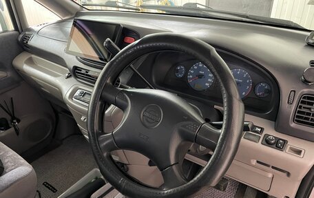 Nissan Serena II, 2000 год, 699 000 рублей, 12 фотография
